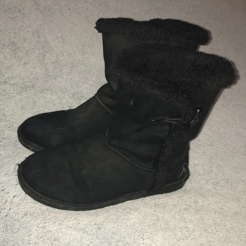 Snow boots